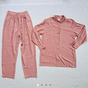 ❌❌ SOLD ❌❌ Vintage 2-piece Raw Silk Set